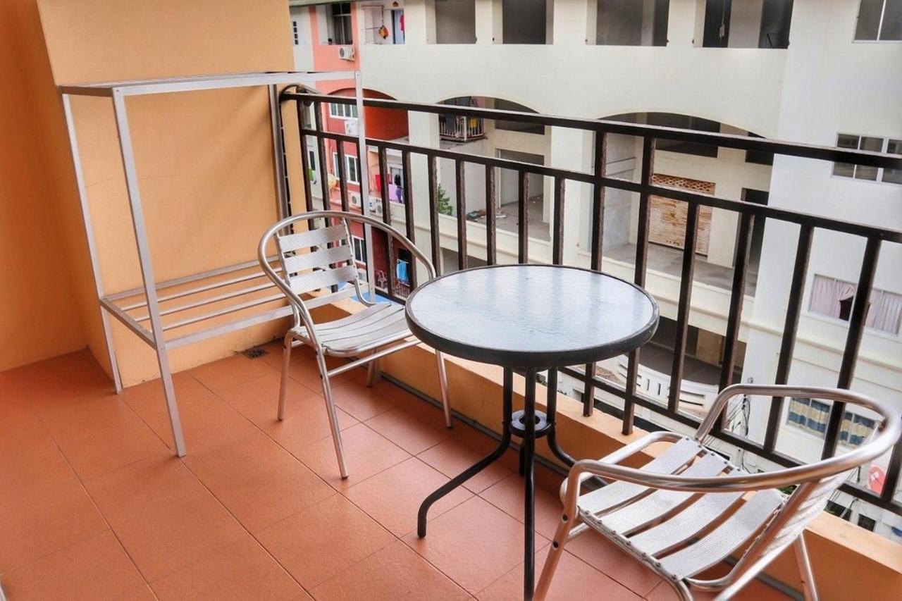 Orange Jomtien Hotel Exterior photo